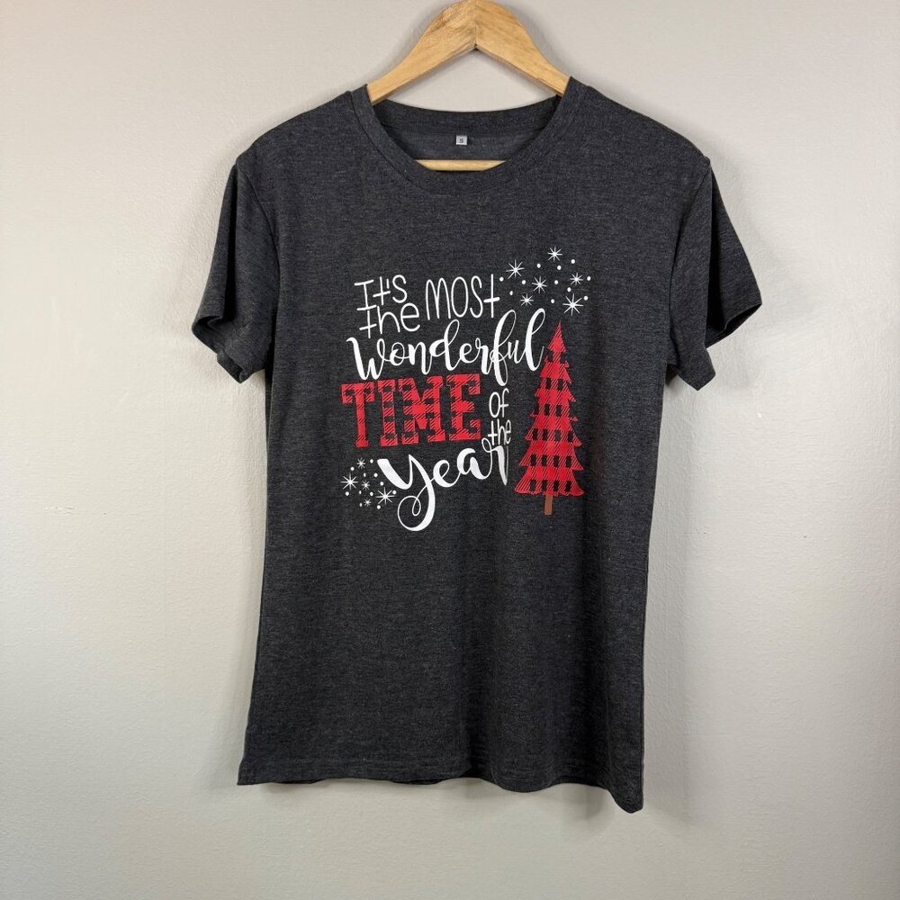 Christmas Graphic T-Shirt Charcoal Gray With Red Plaid Tree Print Size S